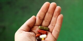Jakie są skutki połączenia spółek poprzez zawiązanie nowej spółki?